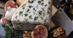 fromage et noix
